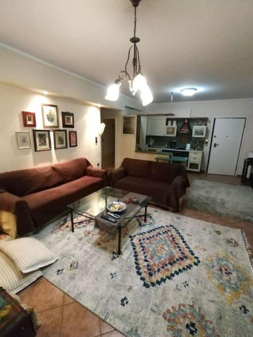Όμορφο, Άνετο Ζεστά Διακοσμημένο Διαμέρισμα Θέρμη Εξωτερικό φωτογραφία